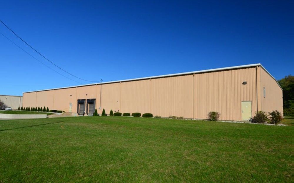 1161 Commercial Ave SE, New Philadelphia, OH 44663